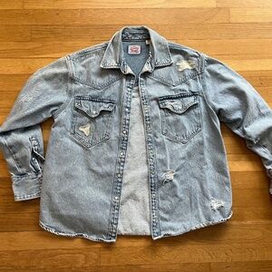 Vintage Levi’s Red Tab Denim Shirt Jacket Light Wash Snap Button Small